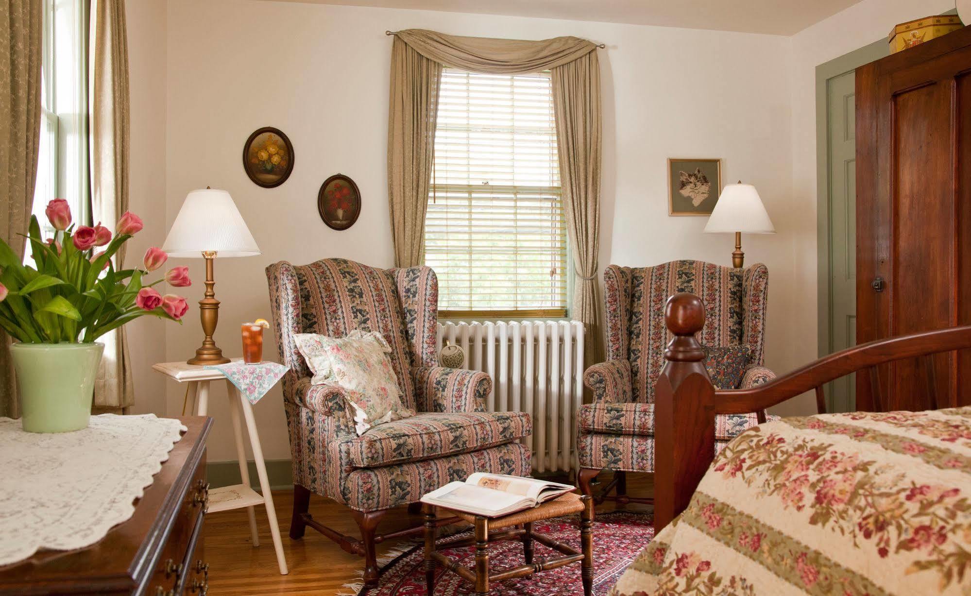 Thomas Shepherd Inn Shepherdstown Eksteriør bilde